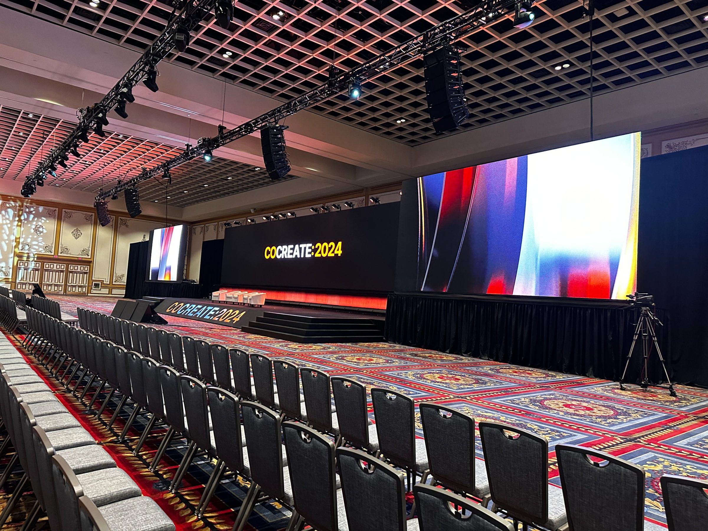The CoCreate keynote wall — 300+ tiles of ROE GP2 at Paris Las Vegas